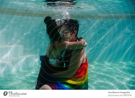 lesbian sex in swimming pool